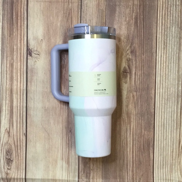 NEW WATERCOLOR DUSK 💜 Stanley Tumbler 40 oz Stainless Steel Flowstate Quencher - Picture 2 of 5